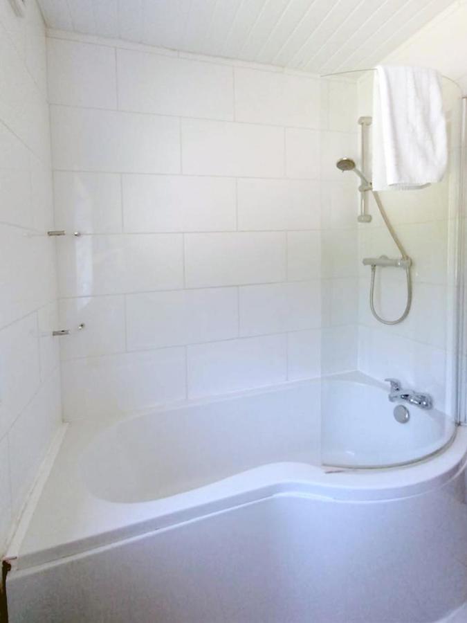 Cozy 4 Bedroom House In Smethwick With 4 Bathrooms Perfect For Contractors And Families Birmingham Exterior foto